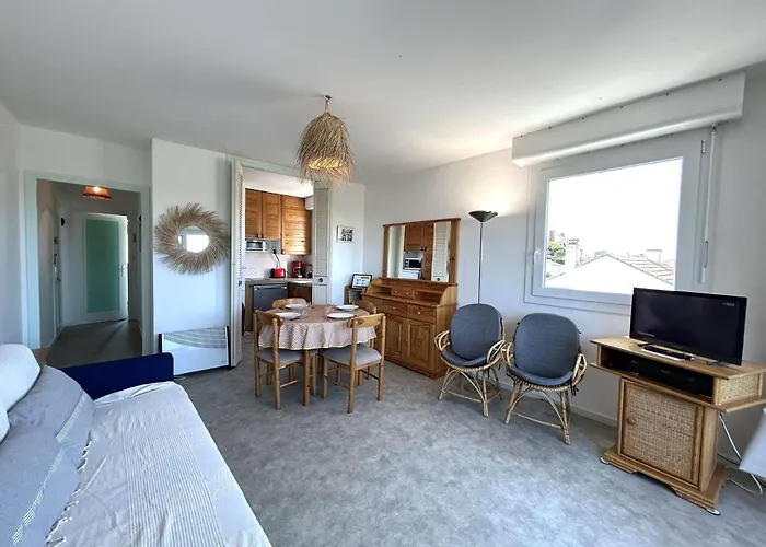 Sg280-008 2 Pieces 4 Couchages Gilles Croix De Vie