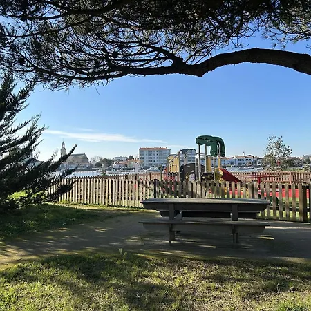 Sg280-008 2 Pieces 4 Couchages Saint Gilles Croix De Vie